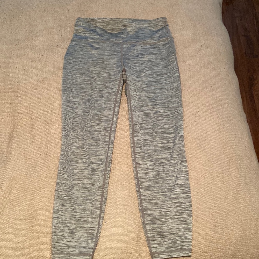 Never been worn, small gray leggings